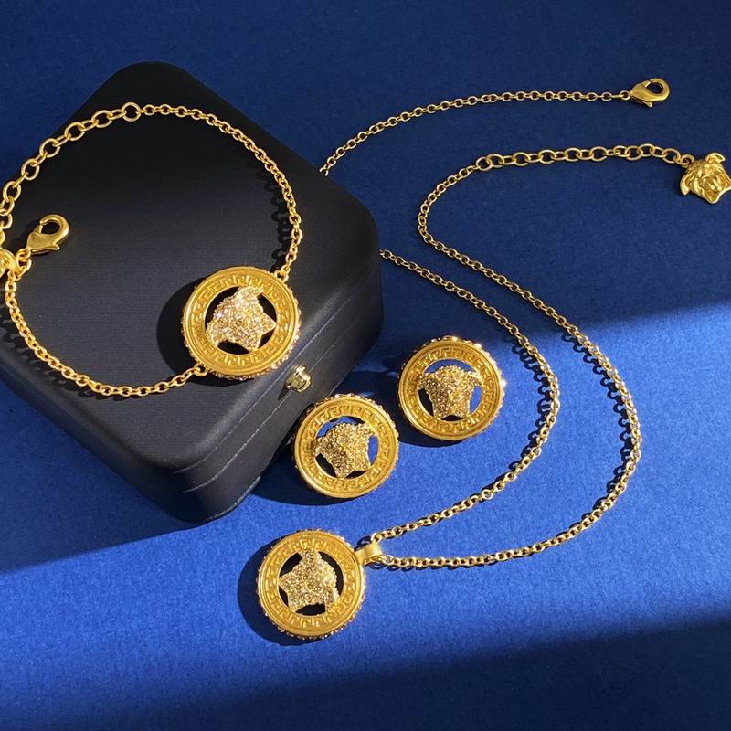 Versace suits 02yxh14